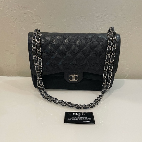 Authentic Chanel Jumbo Classic Caviar Double Flap
